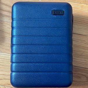 COPY - Away mini suitcase in navy